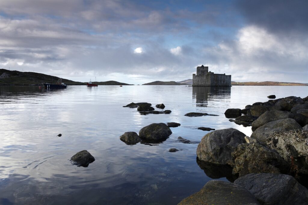 Вид на остров Барра - самый южный из обитаемых островов Внешних Гебрид (Шотландия)