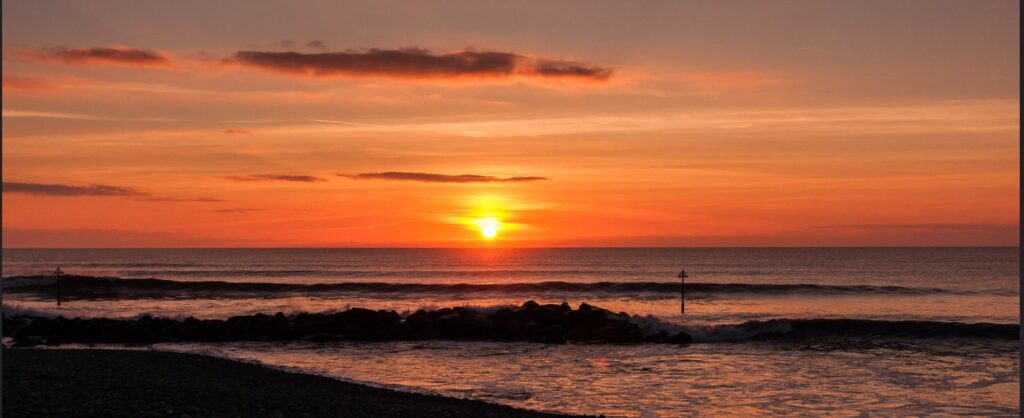 Залив Кардиган (Уэльс) на закате. Фото: Алан Хьюз (с)